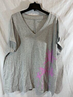 Lane Bryant Women’s 3X (26/28) Gray Short Sleeve Shirt W/ Pink Palm Trees